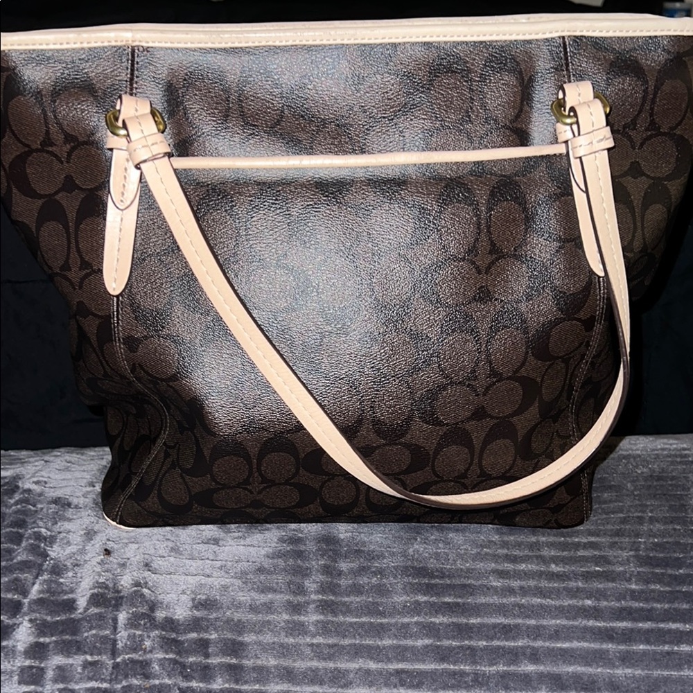 Coach Black and Tan Women's Bag - Picture 2 of 6